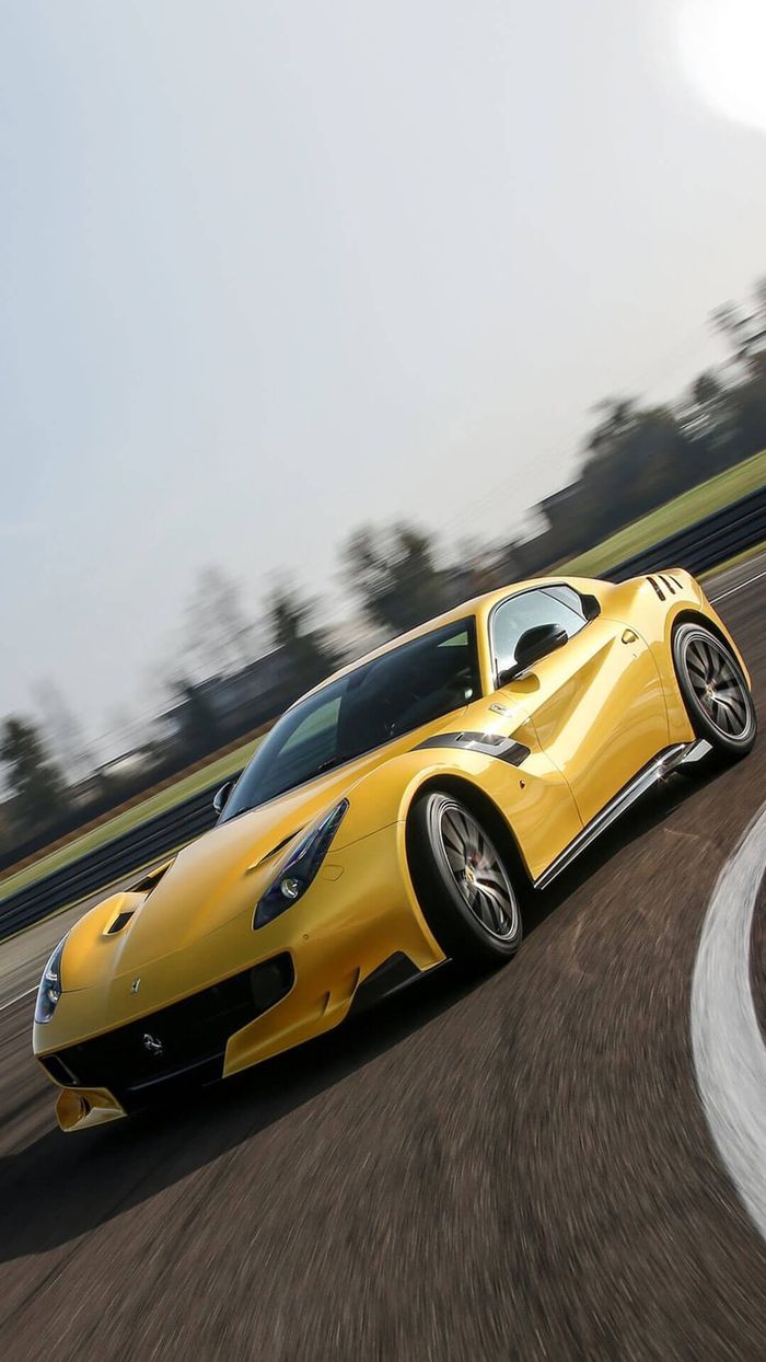 Ferrari F12 Tdf Wallpaper Iphone - HD Wallpaper 