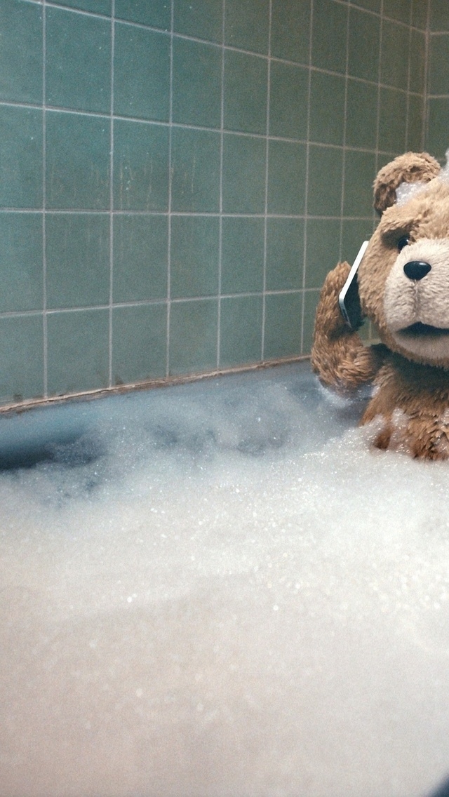 Ted Taking A Bath For 640 X 1136 Iphone 5 Resolution - Teddy Bear Watching Tv - HD Wallpaper 