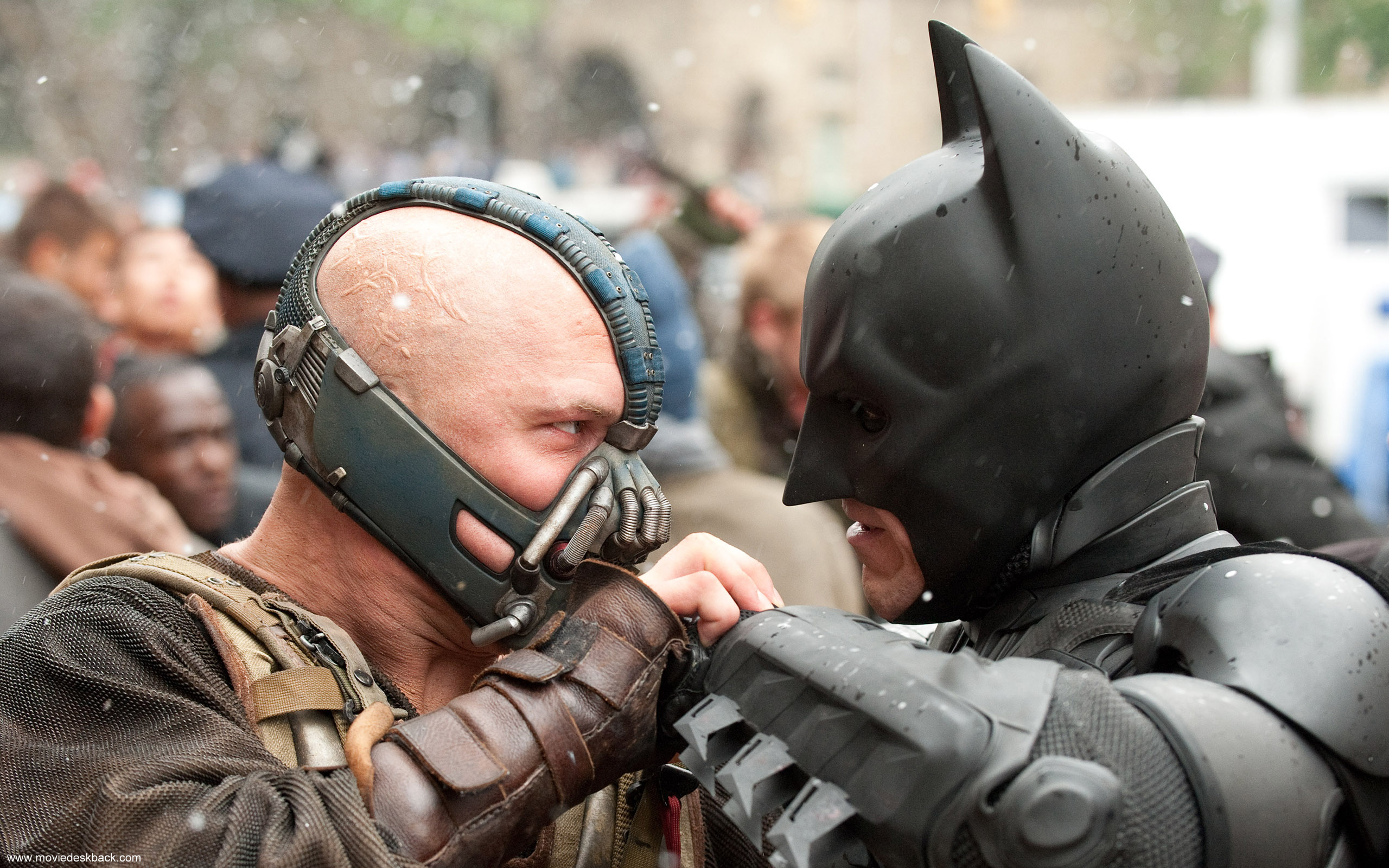 Dark Knight Rises Bane Vs Batman - HD Wallpaper 