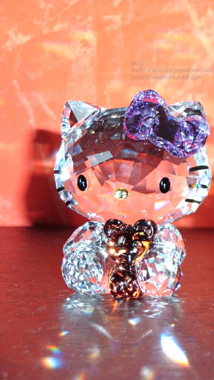 Crystal - HD Wallpaper 