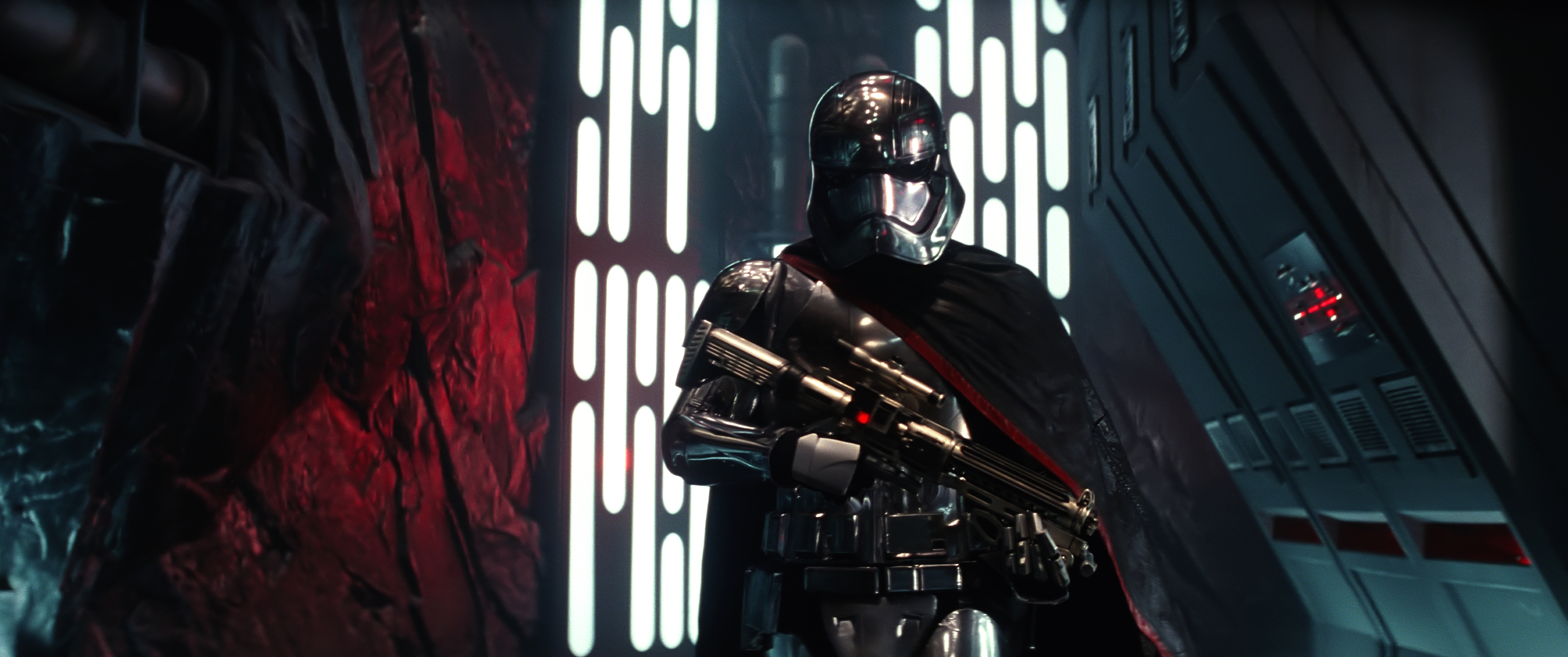 Star Wars Captain Phasma - HD Wallpaper 