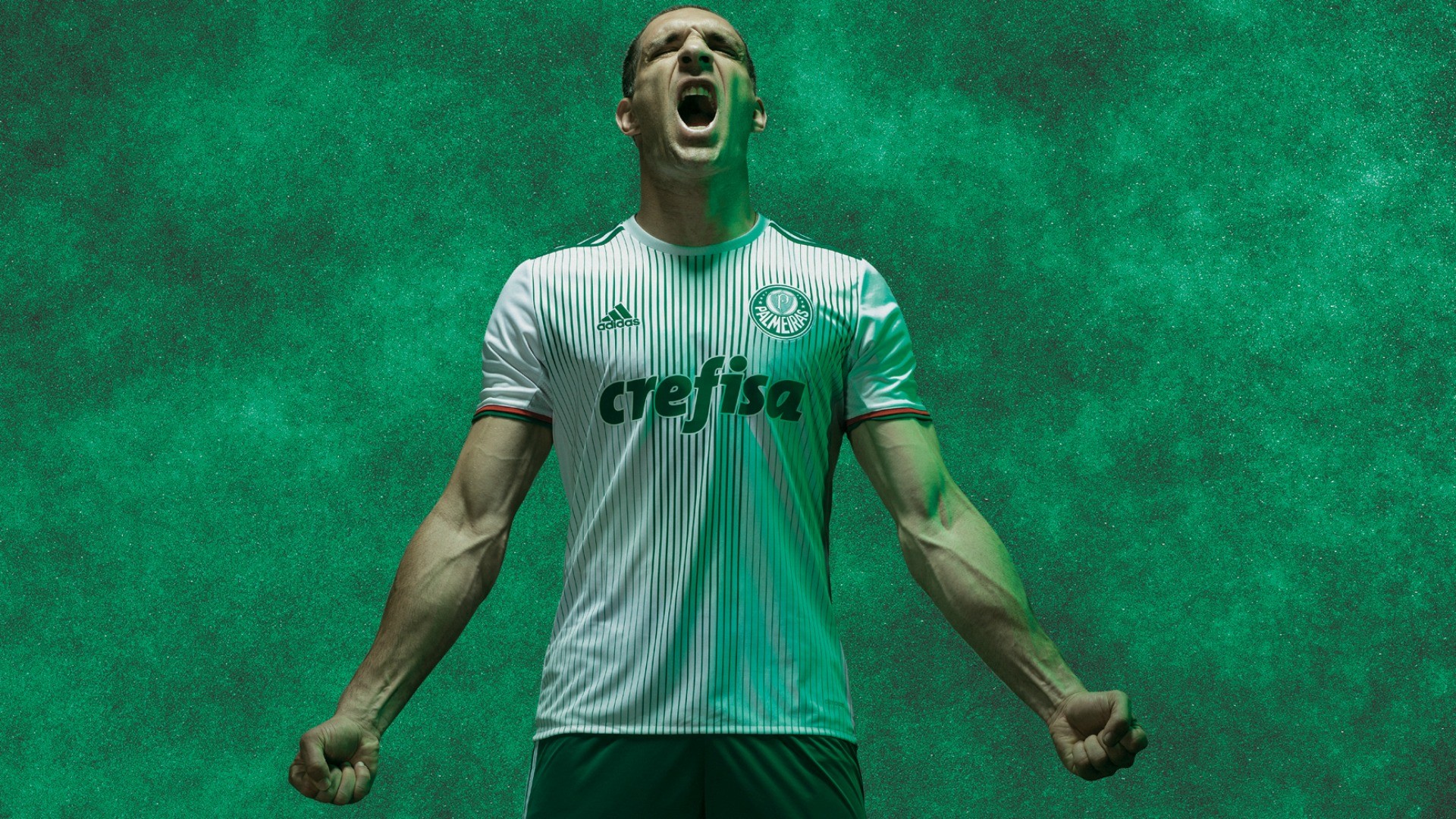 Prass Posou Com Uniforme De Jogador De Linha “o Palmeirense - Uniforme De Palmeiras 2017 - HD Wallpaper 