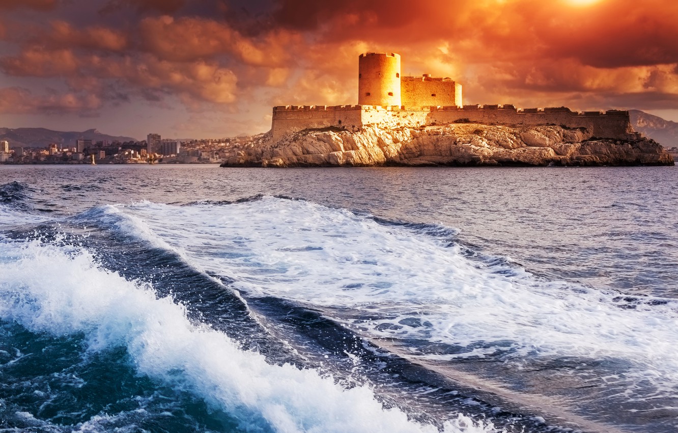 Photo Wallpaper Sea, Wave, Dawn, France, Fortress, - Ile Au Large De Marseille - HD Wallpaper 