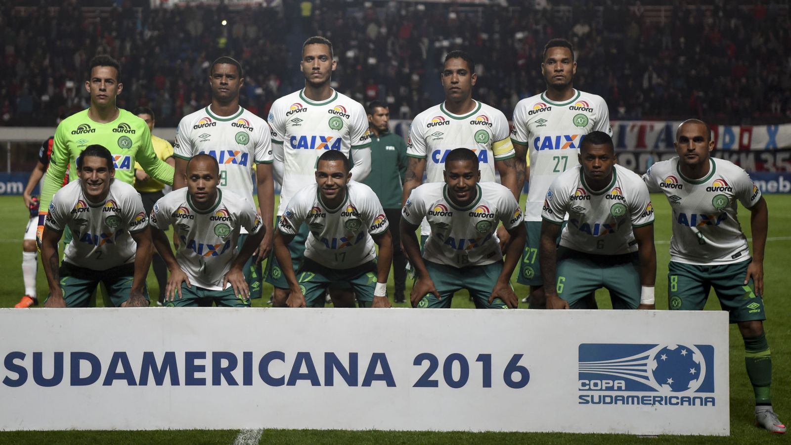 The Chapecoense Team Pictured Earlier This Month - Plane That Killed Soccer Team - HD Wallpaper 