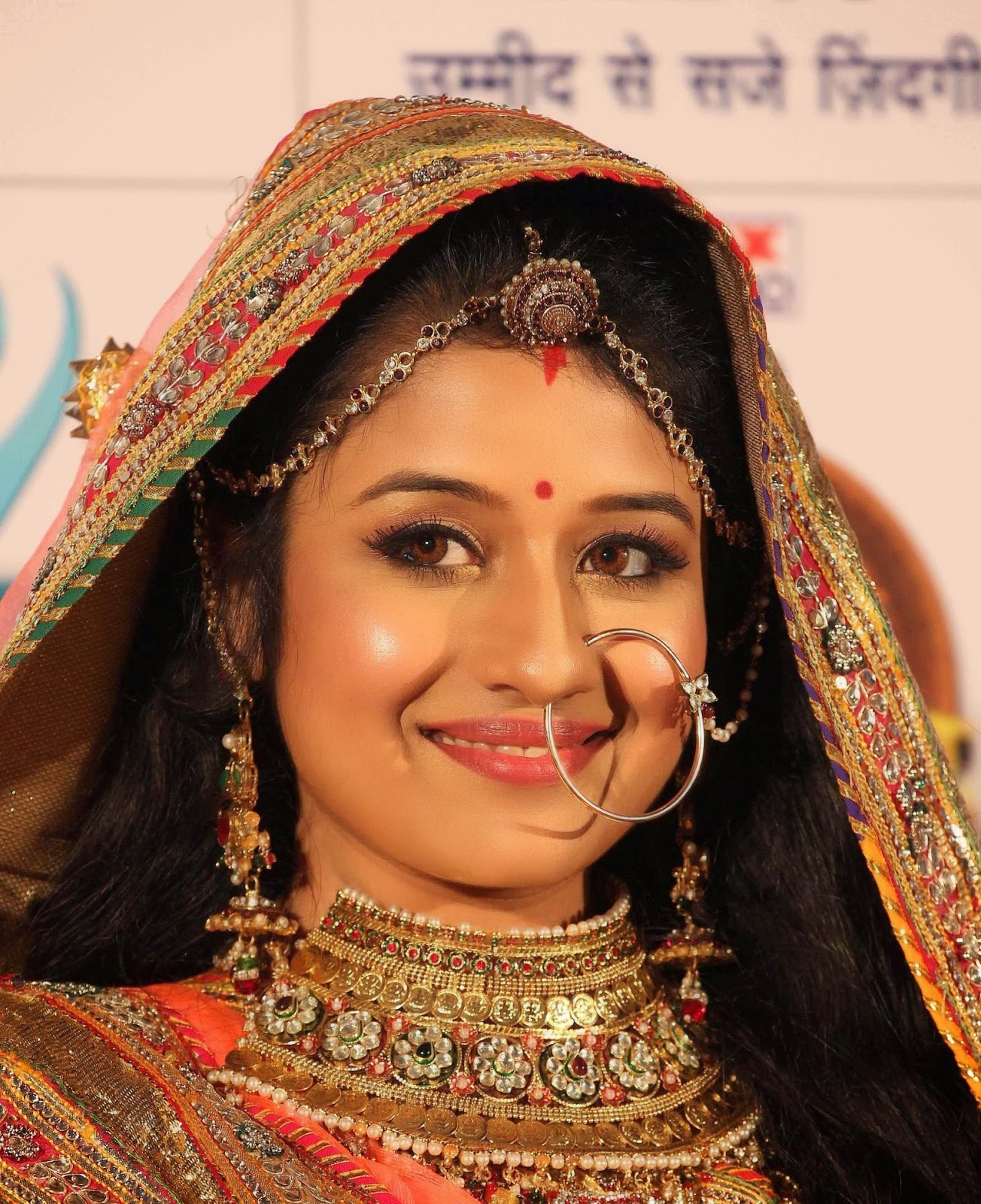 Paridhi Sharma Hd Wallpapers Free Download - Jodha Images Hd Download - HD Wallpaper 