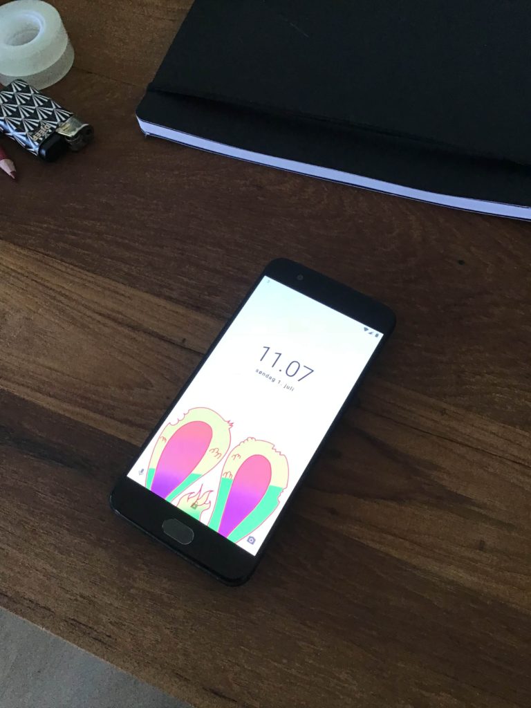 Iphone - HD Wallpaper 