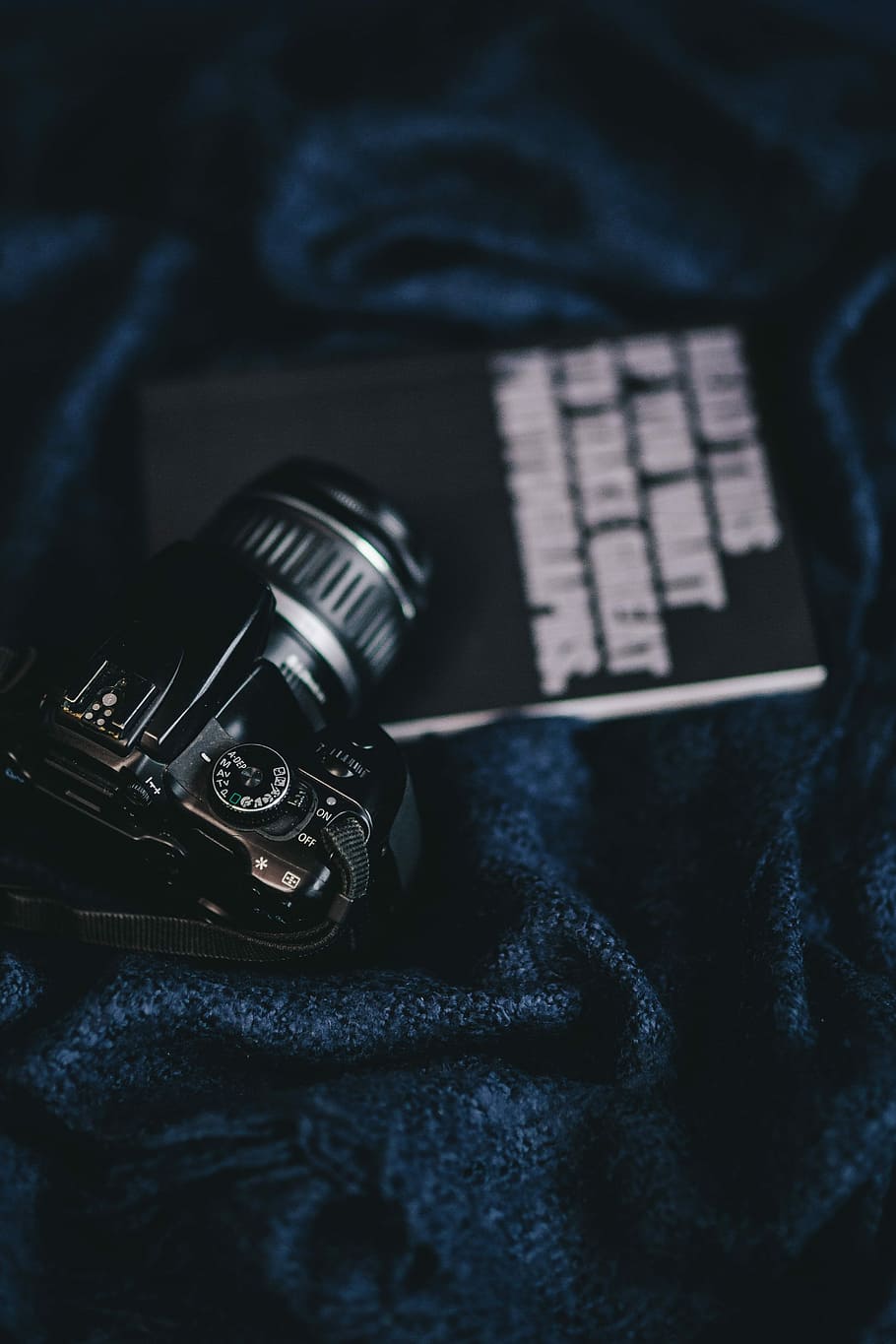 Dslr Camera And Photography Book, Canon, Hobby, Study, - Photography Hd - HD Wallpaper 