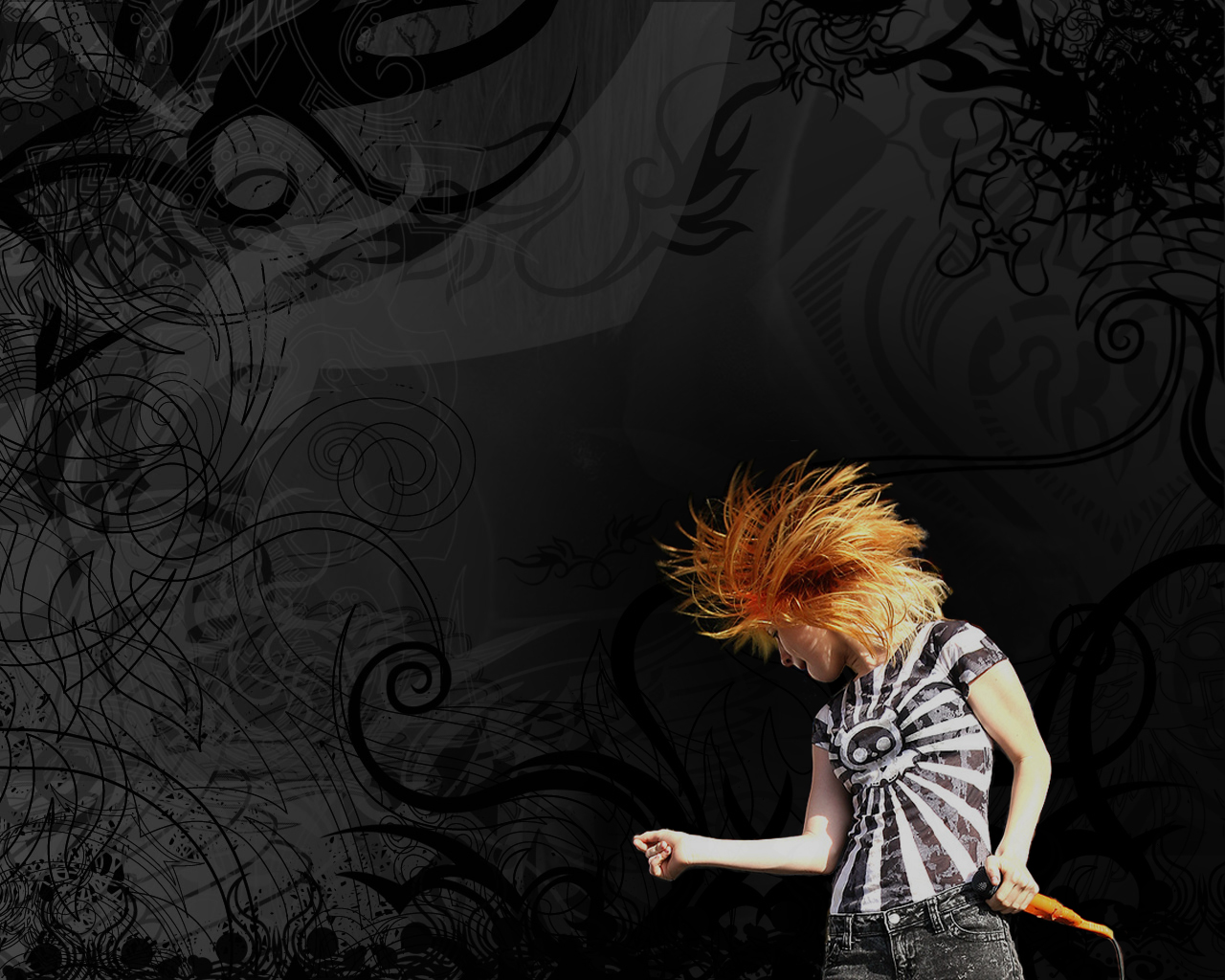 Hayley Williams Headbanging - HD Wallpaper 