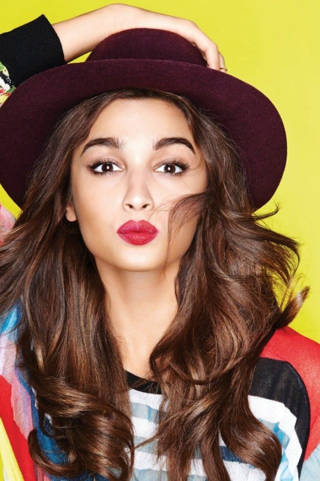 Alia Bhatt Wallpaper For Mobile - HD Wallpaper 