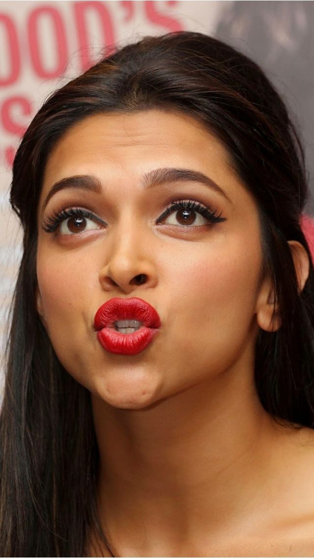 Deepika Padukone Close Up - HD Wallpaper 