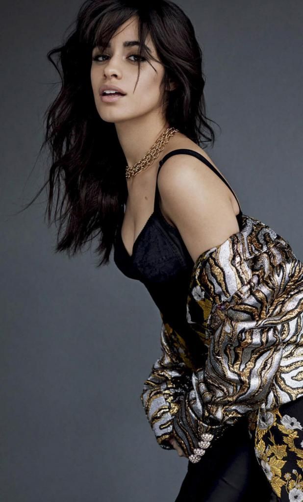 Camila Cabello Vogue Mexico - HD Wallpaper 