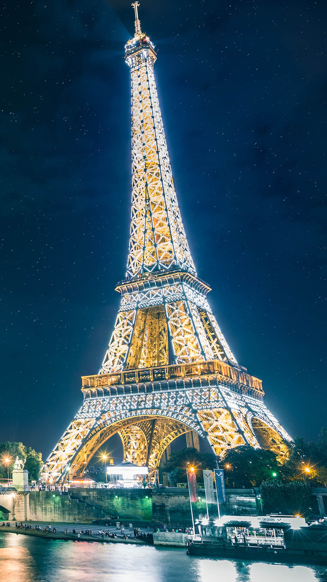 Hd Wallpaper Of Eiffel Tower - HD Wallpaper 