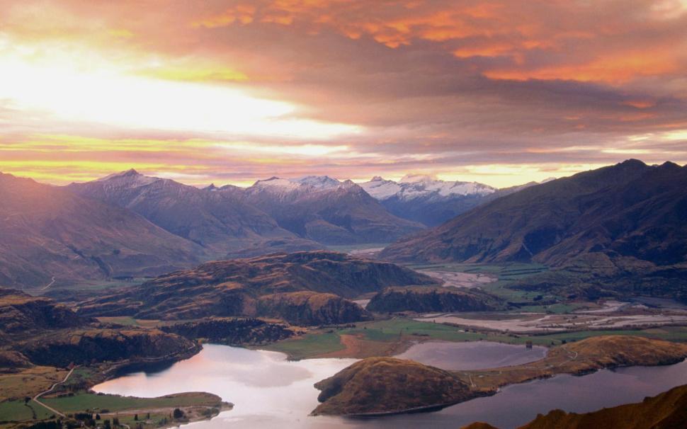 Lake Wanaka Mount Aspiring New Zeal Wallpaper,lake - New Zealand Mountains Sunset - HD Wallpaper 