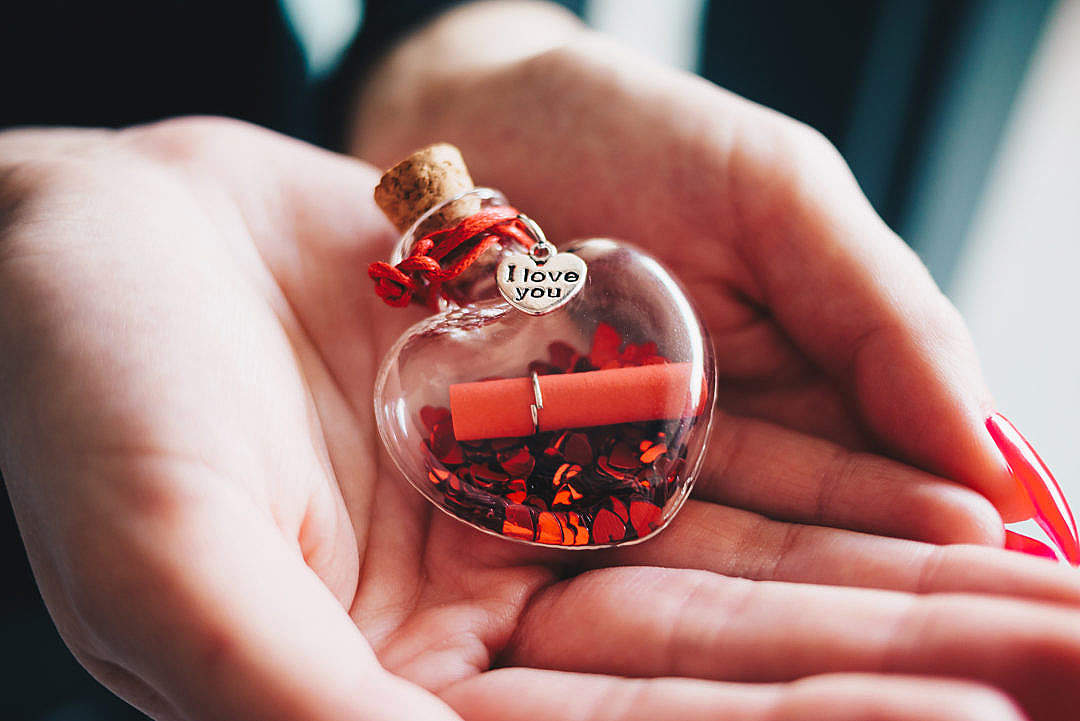 Download Love Message Letter In Lovely Glass Heart - Love - 1080x721 Wallpaper Download Love Message Letter In Lovely Glass Heart - Love - 1080x721 Wallpaper