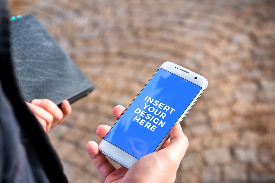 Psd Mockup Of Modern White Smartphone In The Hand Of - Smartphone - HD Wallpaper 