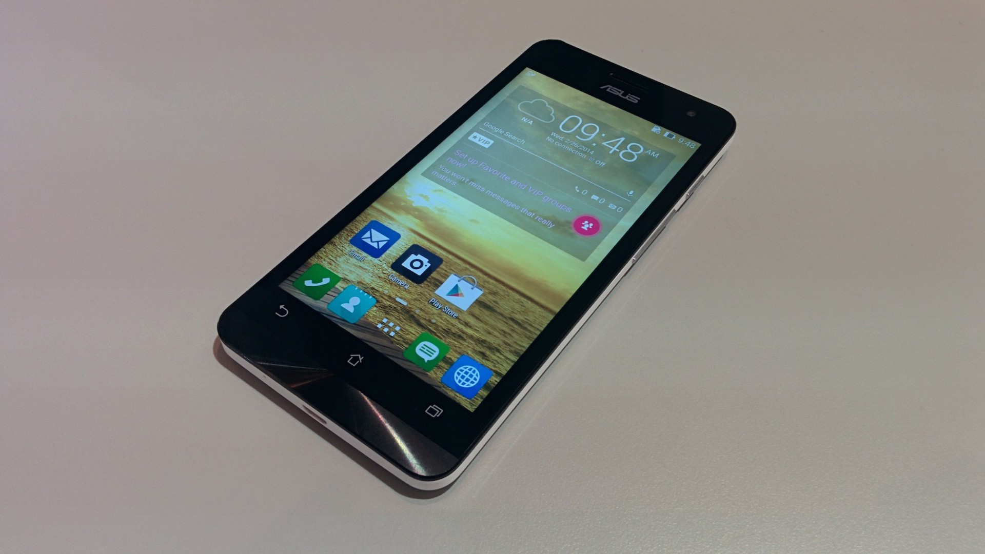 Asus Zenfone Smartphone Wallpaper - Iphone - HD Wallpaper 