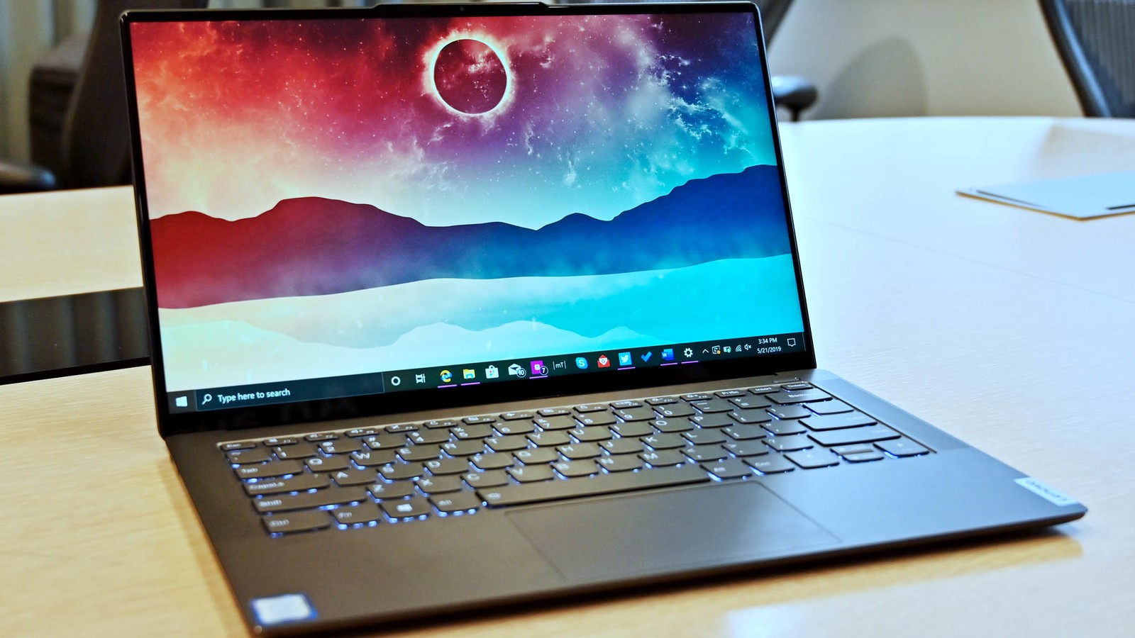 Best Lenovo Laptop 2019 - HD Wallpaper 