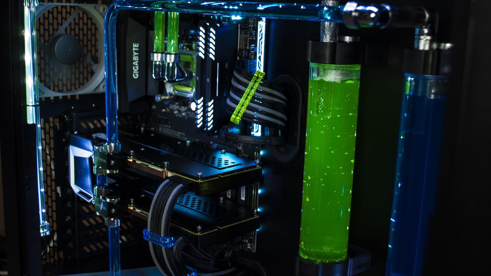 Custom Water Cooling, Green Liquid, Pc Gaming - Pc Gaming Water Cooling - HD Wallpaper 