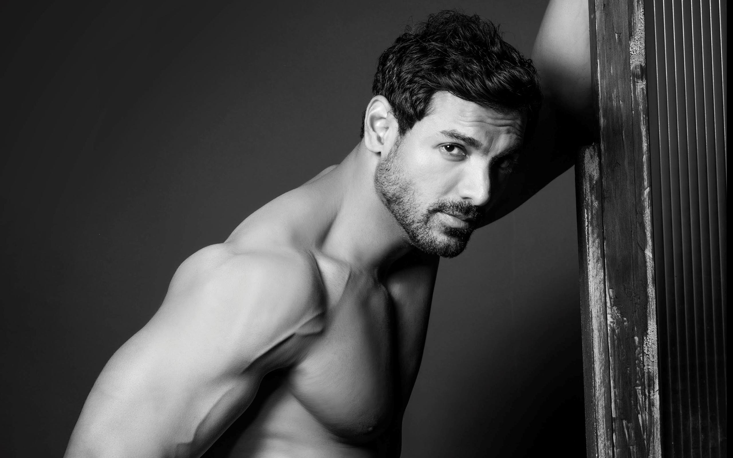 John Abraham Brought Sexy Pack - John Abraham Dabboo Ratnani - HD Wallpaper 