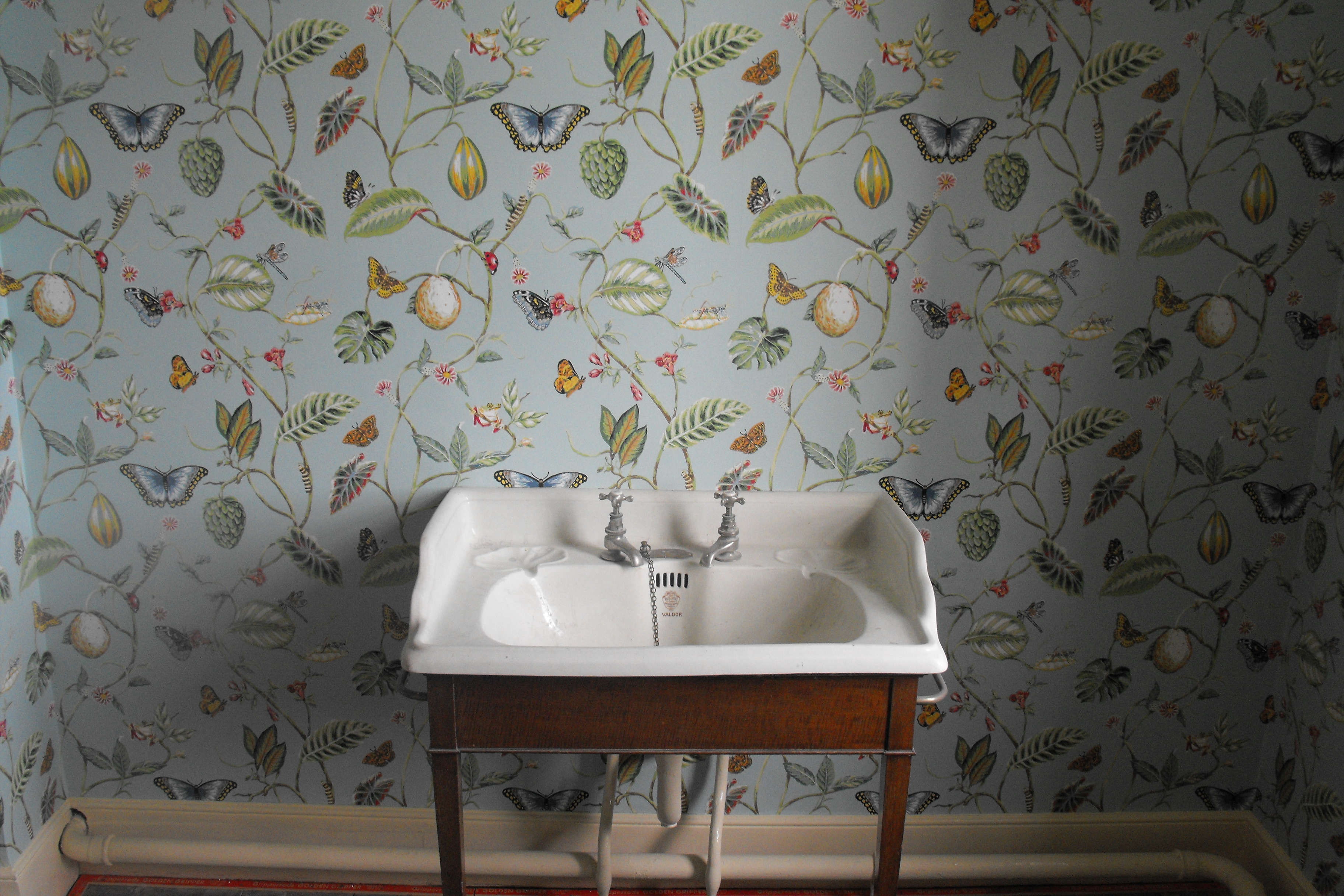 Vintage Wallpaper In House - HD Wallpaper 