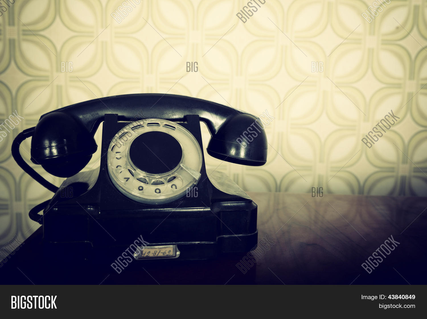 Salt Spelled In Salt - HD Wallpaper 