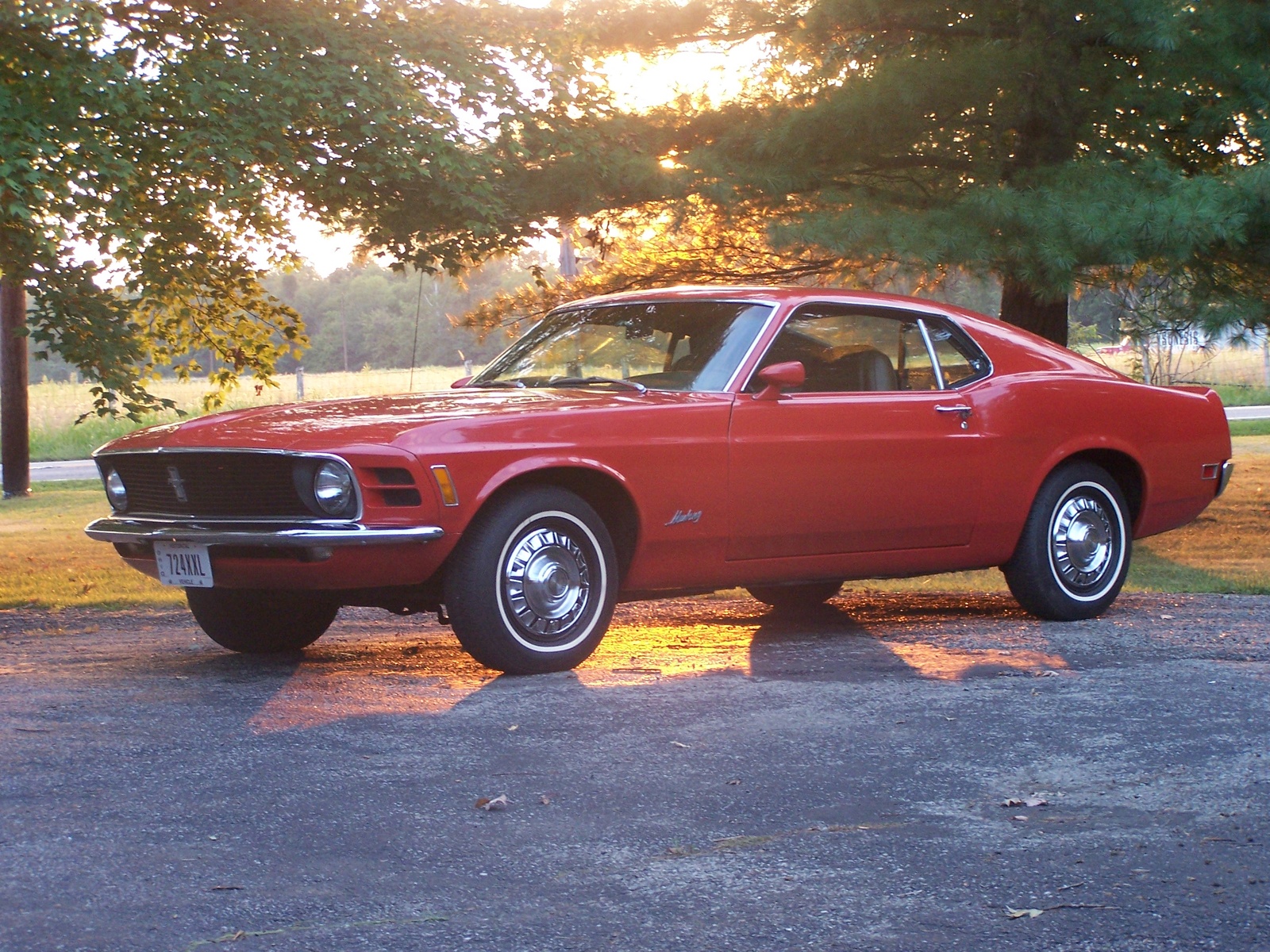 Red Ford Mustang 1970 - HD Wallpaper 