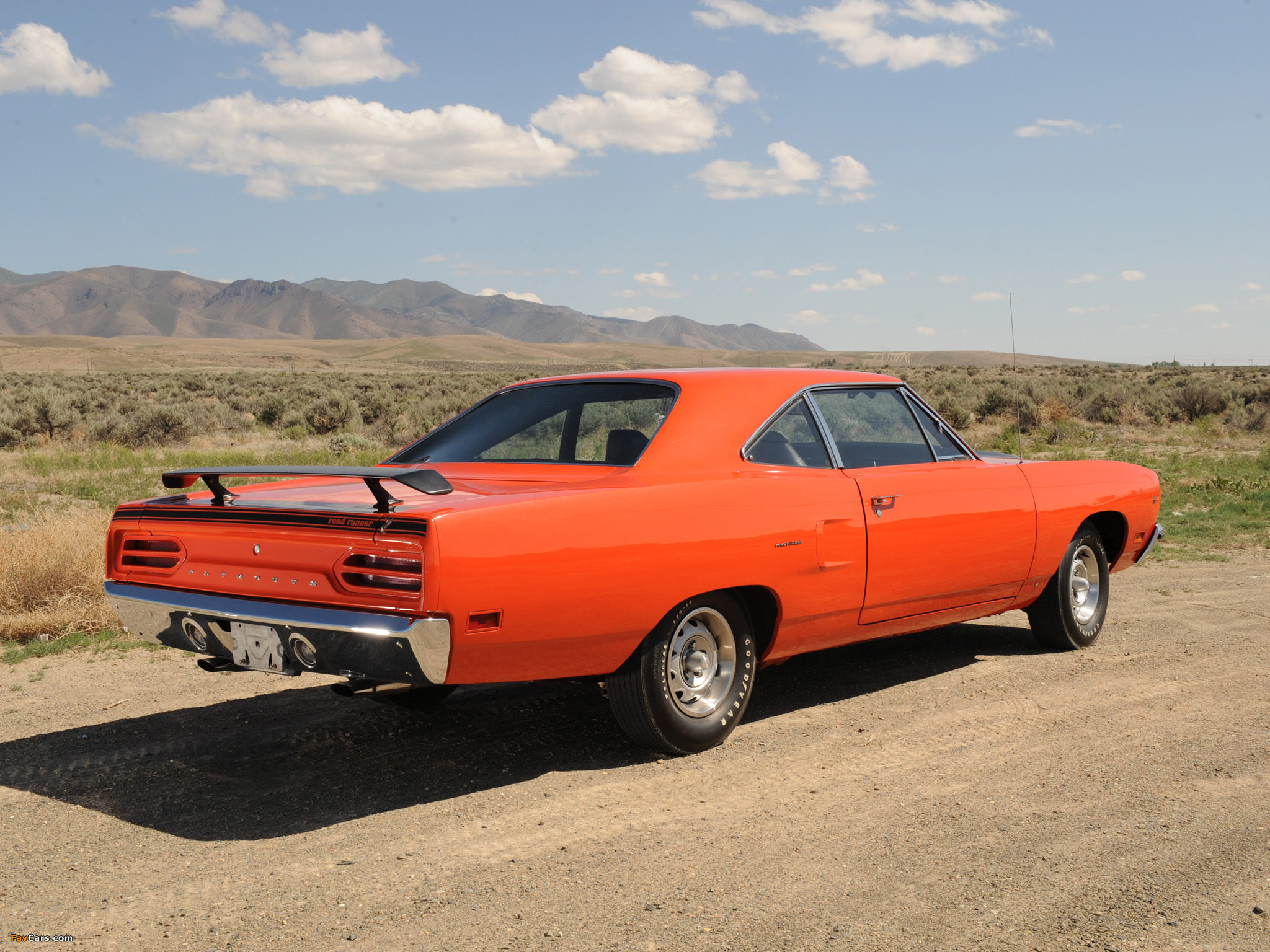 Plymouth Road Runner 1970 Wallpapers - Plymouth Road Runner Coupe 1970 - HD Wallpaper 