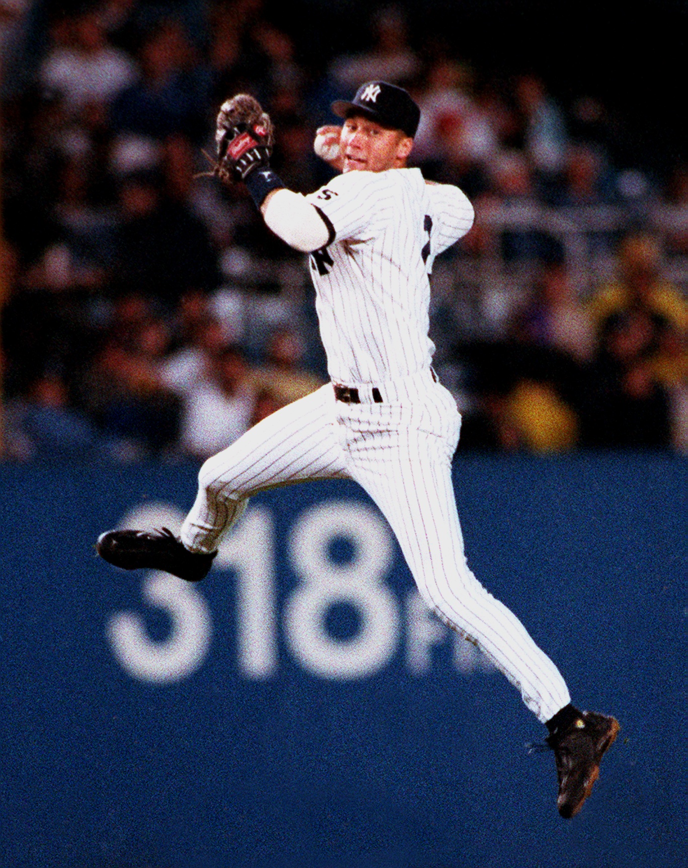 Pitcher - HD Wallpaper 