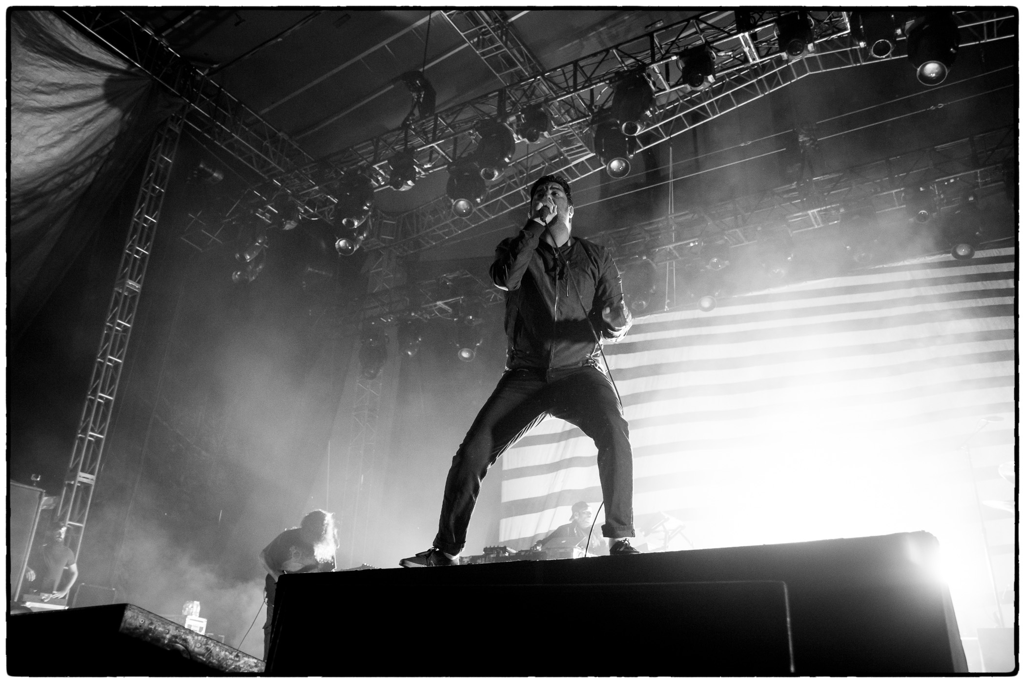 Deftones Wallpapers - Rock Concert - HD Wallpaper 