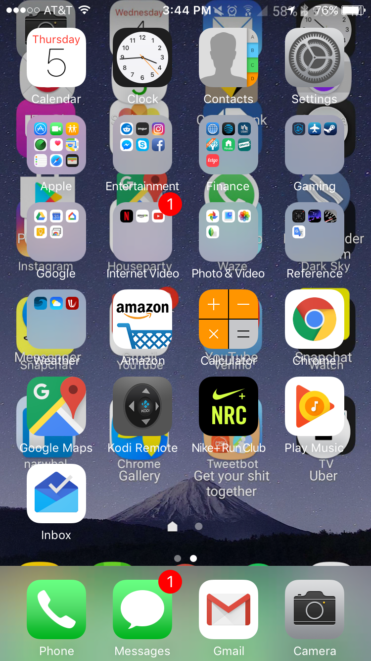 I Use An App That Updates My Wallpaper With Top Wallpaper - Ios Phone - HD Wallpaper 