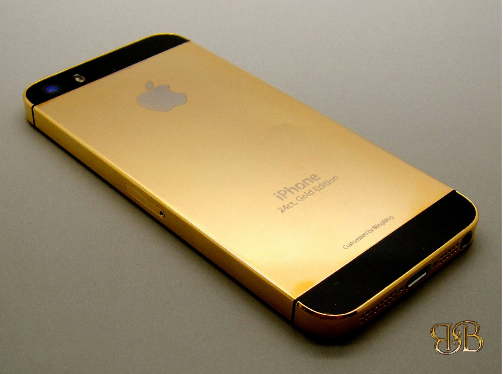 Black And Gold Wallpaper Iphone 17 Desktop Wallpaper - Iphone 5s Luxury Gold Black - HD Wallpaper 